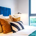 Stunning Brand New 3 Bed By Valore Property Services